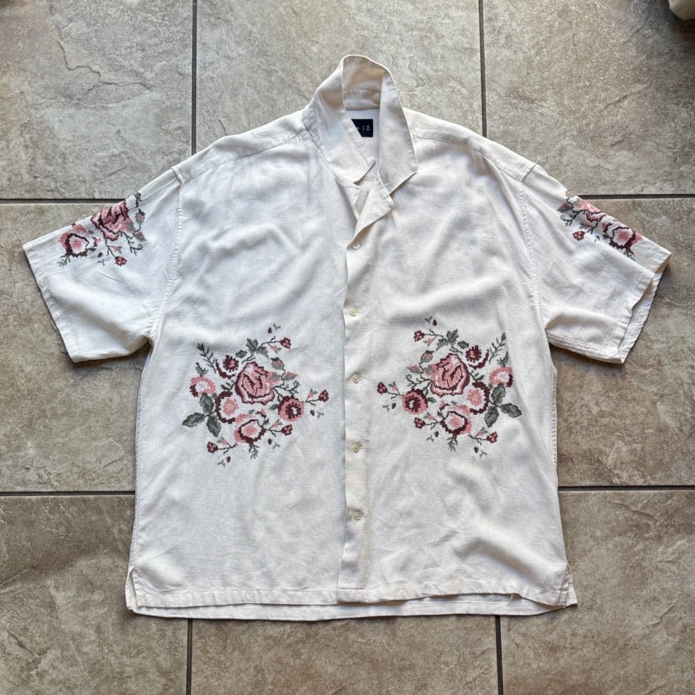 Abercrombie & Fitch White Floral Men's Shirt